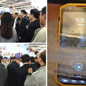 国际手机博览会  云狐手机惊人四防惹火！