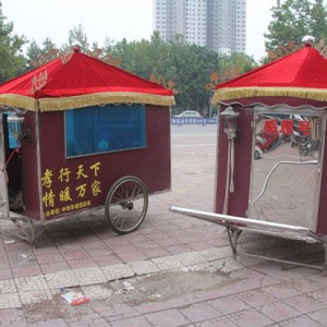 3个孝子用三轮车拉着父母徒步圆梦海南