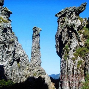 神农架进一步规范探险旅游等攀岩类户外运动