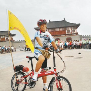 洛阳老兵孤身骑行助力丝绸之路申遗
