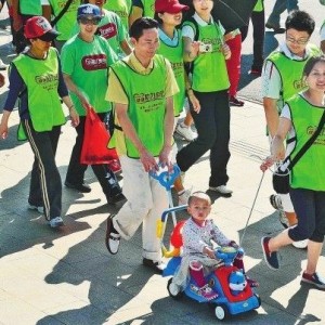 昆明逾3000市民徒步募得近160万助学资金