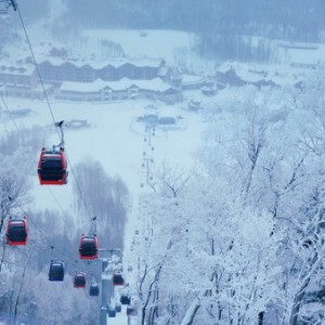 春季到长白山来看雪