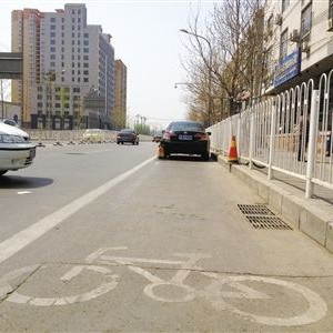 跳伞运动在国内悄然兴起