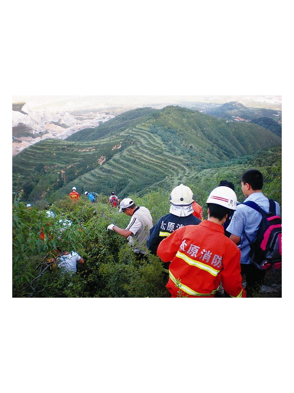 7名驴友探访山寺返途迷路 5小时后获救
