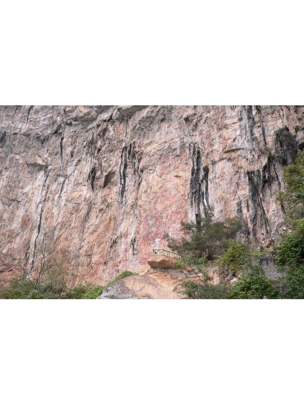 广西为保护左江岩画 山体岩画上攀岩将被罚款