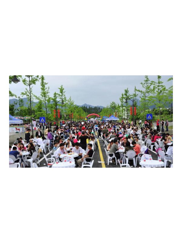 中韩800名驴友齐聚杭州千岛湖扎营