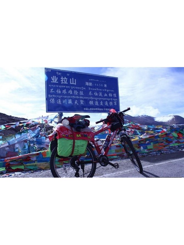 重庆骑友携11岁儿子再度骑行进藏