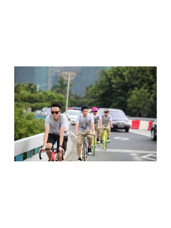 城市交通应给自行车更多路权