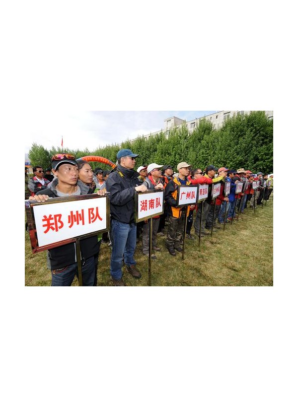 西藏春季登山大会：60人挑战两座6000米山峰