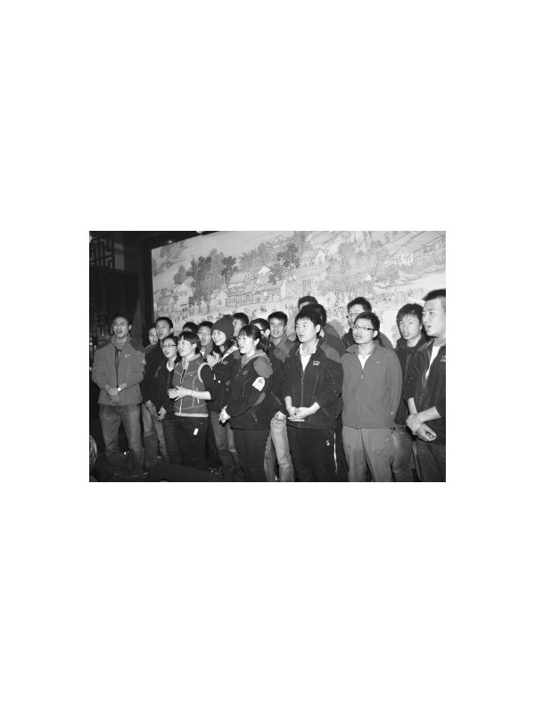 武汉驴友组团自驾赴珠峰慰问地大登山队