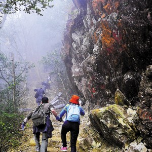 七娘山建起了登山道 邀请资深驴友提前体验并提意见