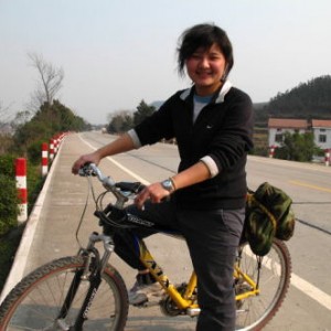 自行车运动深入人心 骑车回家过年备受关注